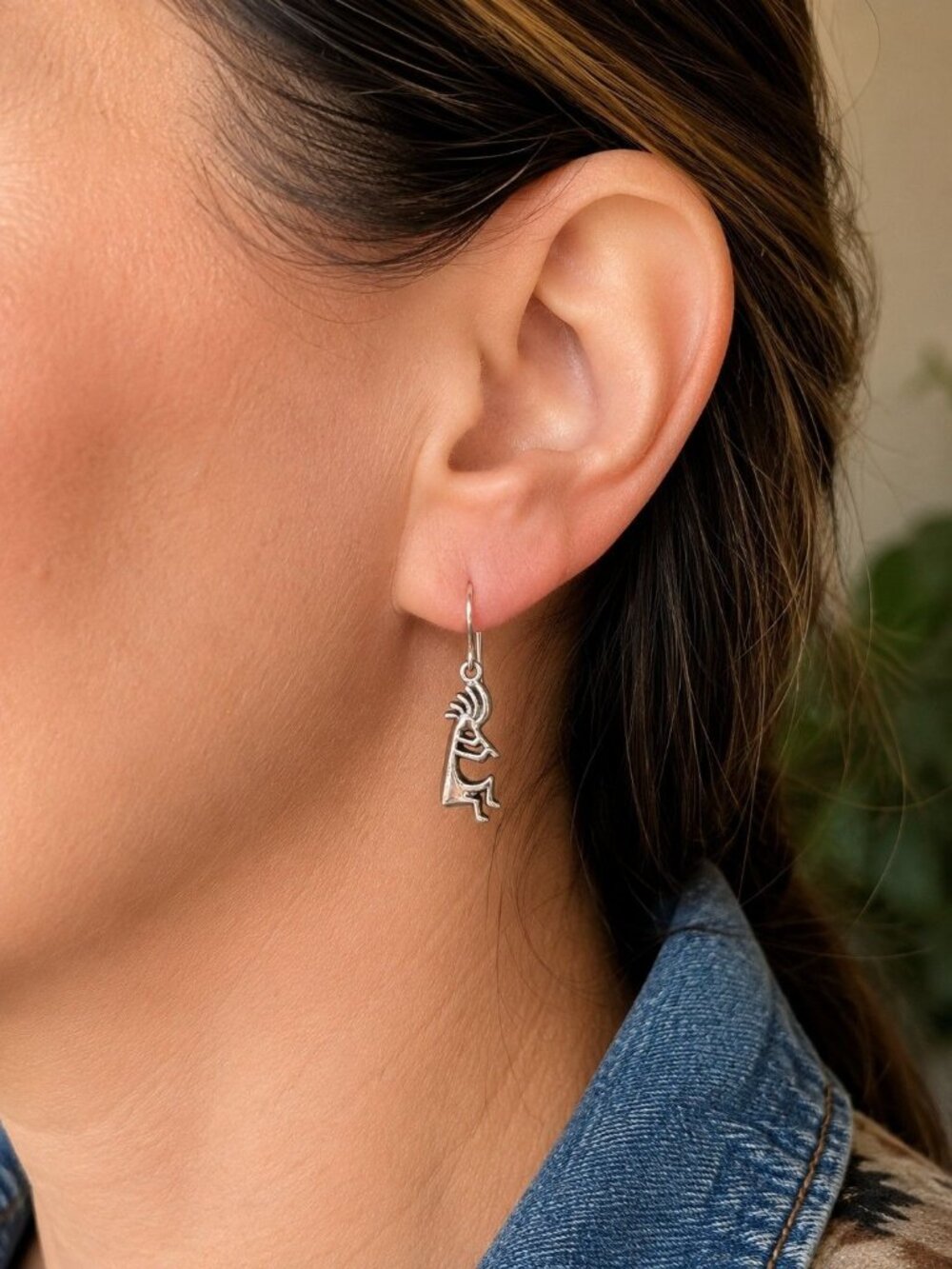 Signed Alvin Thompson Navajo Sterling Silver Kokopelli Dangle Earrings 1"